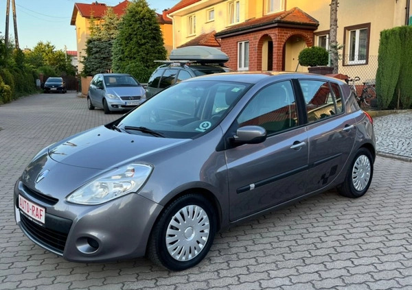 Renault Clio cena 12900 przebieg: 190000, rok produkcji 2009 z Nowy Targ małe 172